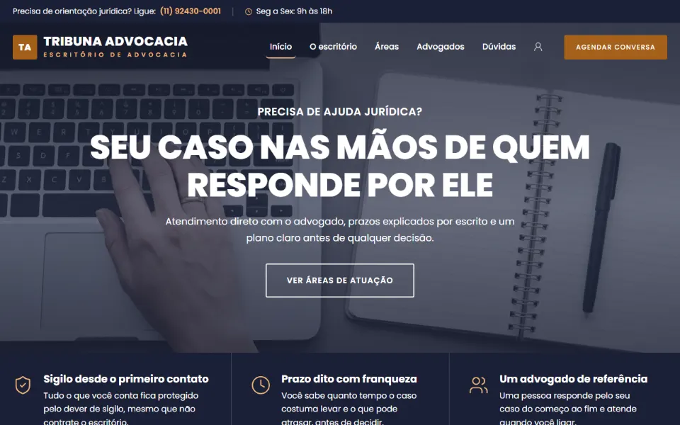 Site de escritório de advocacia feito na Sitey, com as áreas de atuação separadas