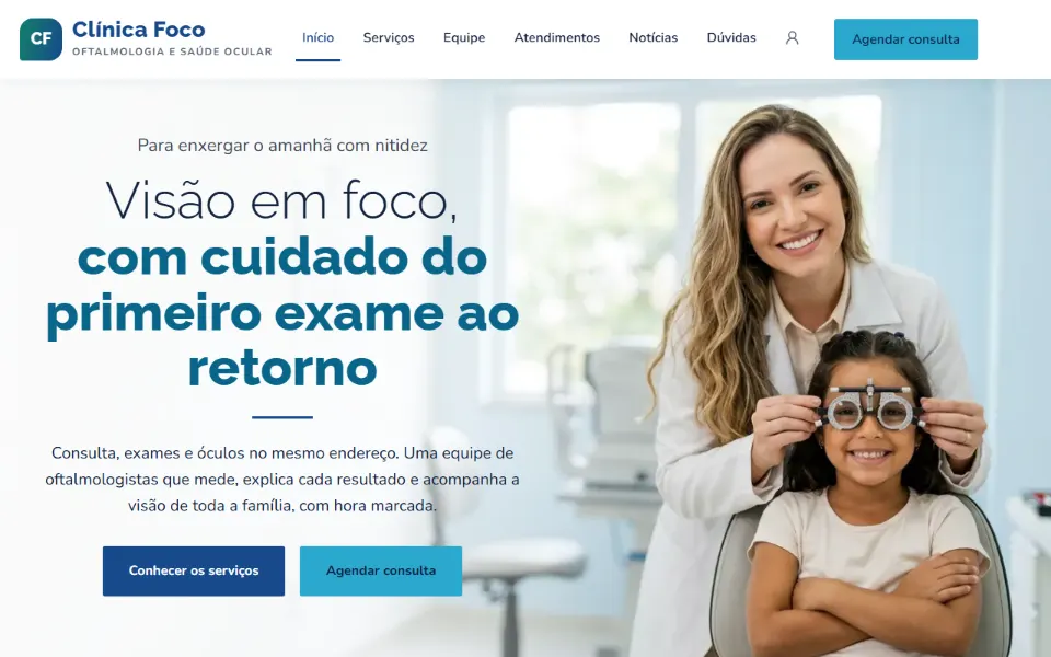 Site de clínica médica feito na Sitey, com as especialidades e os exames em páginas próprias